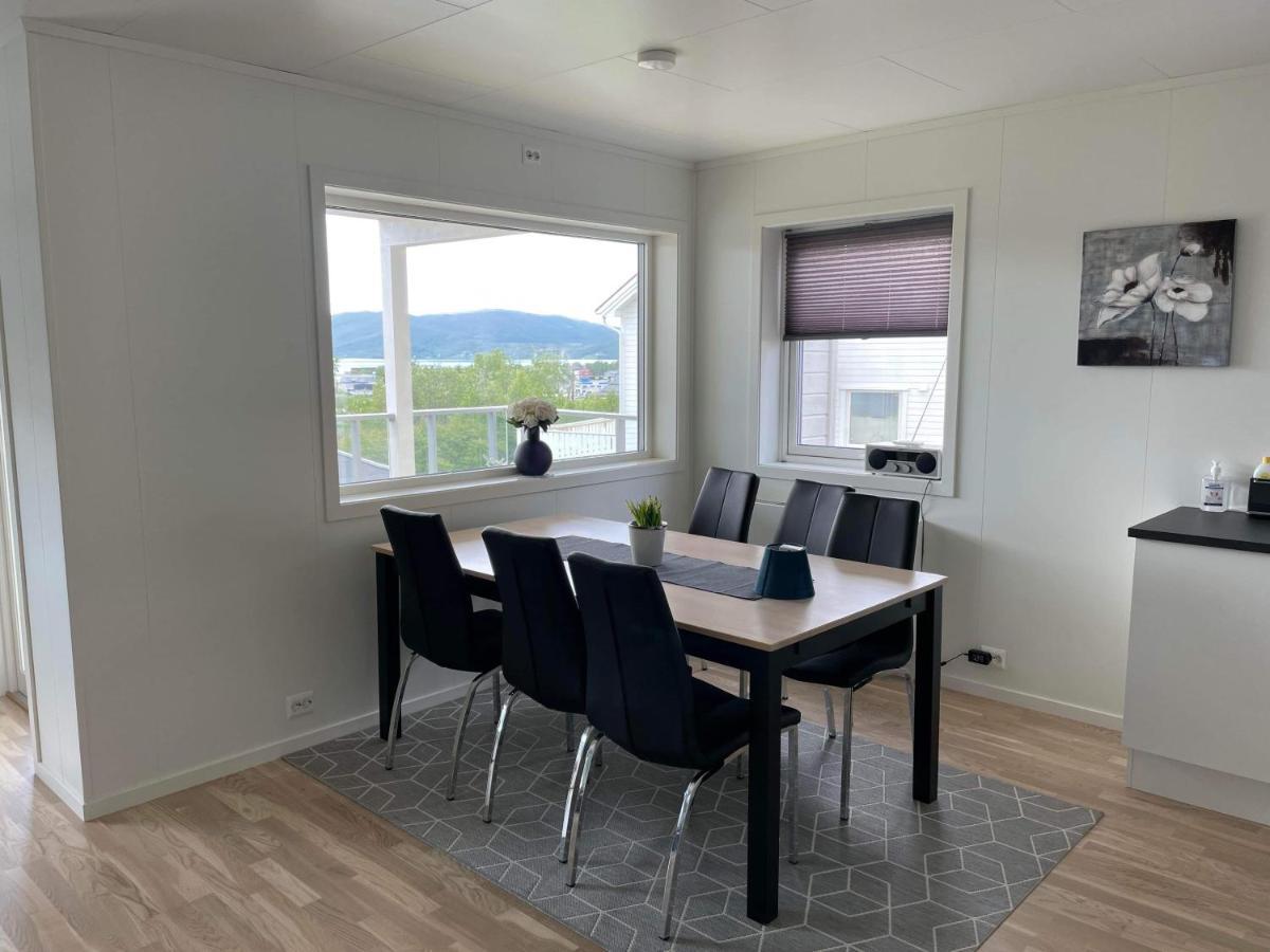 Veien Til Senja Lägenhet Finnsnes Exteriör bild