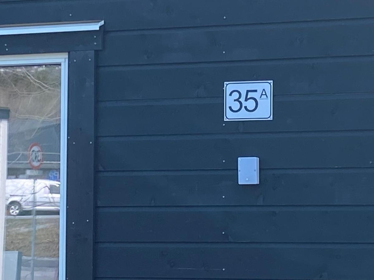 Veien Til Senja Lägenhet Finnsnes Exteriör bild